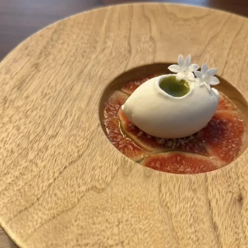 無花果の葉のブランマンジェ/ラム酒のアイス